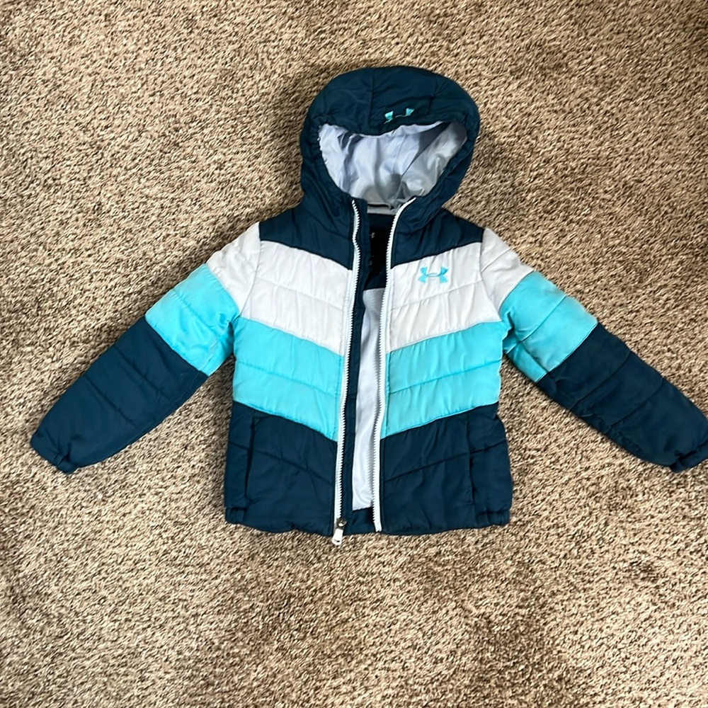 Under Armour Kids Colorblock Puffer Jacket in Navy, White & Aqua